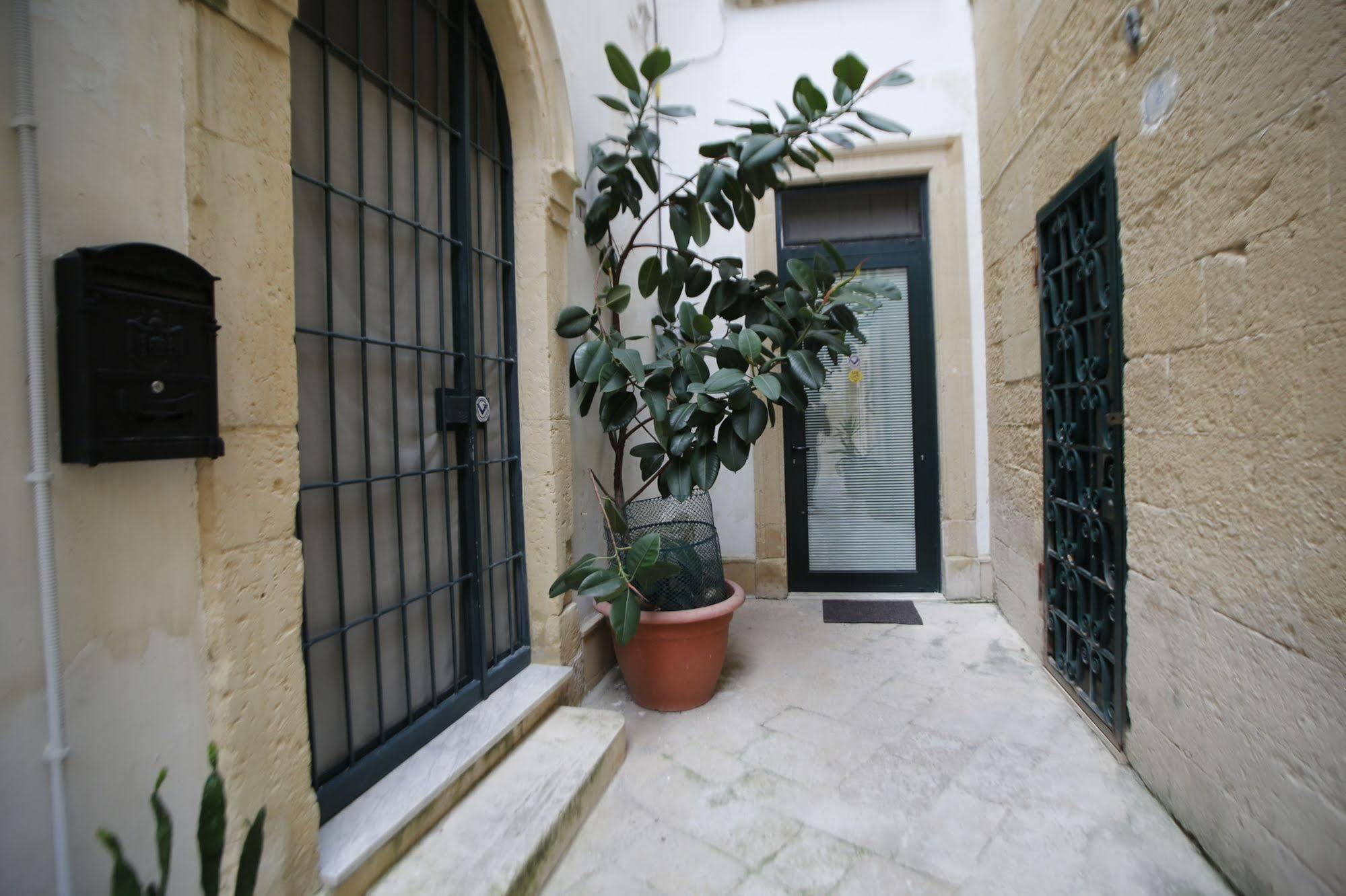 Tito Schipa B&B Lecce Extérieur photo