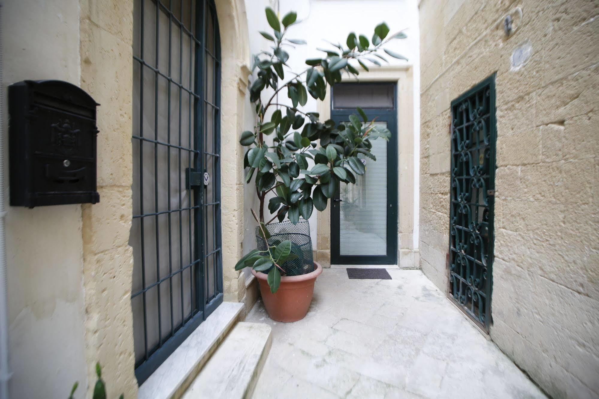 Tito Schipa B&B Lecce Extérieur photo